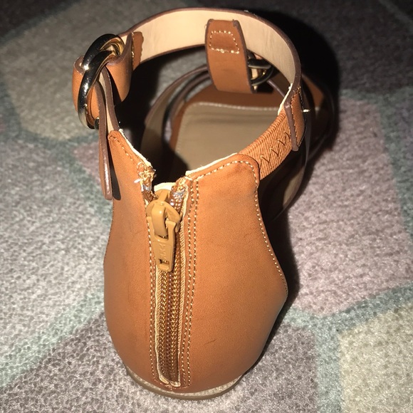 Modern Gladiator Sandals - Picture 6 of 6